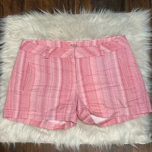 Ana A New Approach, Women Short, Sz:2